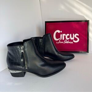 Circus by Sam Edelman Black Croc-Embossed Ankle Booties Size 8 M